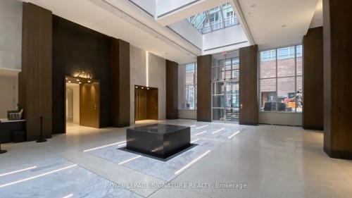 1030-250 Wellington Street W, Toronto, ON - Indoor Photo Showing Other Room