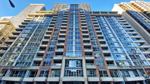 1030-250 Wellington Street W, Toronto, ON - Outdoor With Facade
