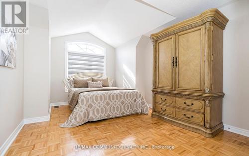 24 Cozens Drive, Richmond Hill, ON - Indoor Photo Showing Bedroom