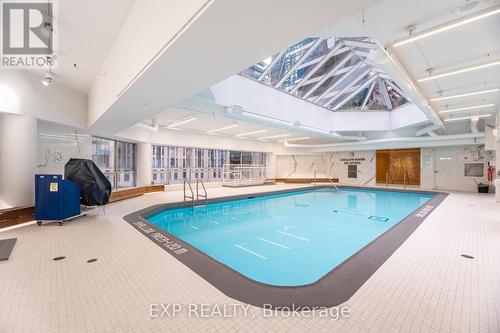 Building Amenities: Swimming pool - 617 - 1001 Bay Street, Toronto, ON - Indoor Photo Showing Other Room With In Ground Pool