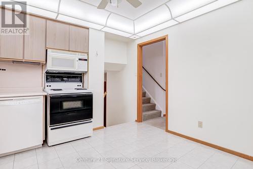 227 Elmwood Road, Oakville, ON - Indoor Photo Showing Kitchen