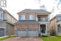 11 NORTHERN BREEZE CRESCENT  Whitby, ON L1R 0P4