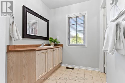 1081 Langford Street, Oshawa, ON - Indoor Photo Showing Bathroom