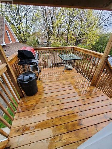 86 Victoria Street, Brantford, ON - Outdoor With Exterior