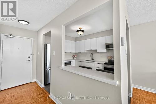 407 - 3501 Glen Erin Drive, Mississauga, ON - Indoor