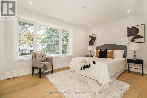 30 Kellythorne Drive, Toronto, ON - Indoor Photo Showing Bedroom