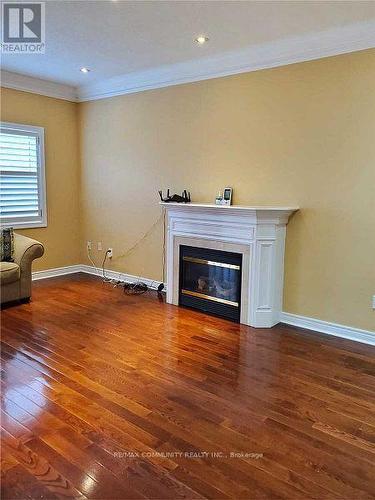 27 Lena Drive, Richmond Hill, ON - Indoor With Fireplace