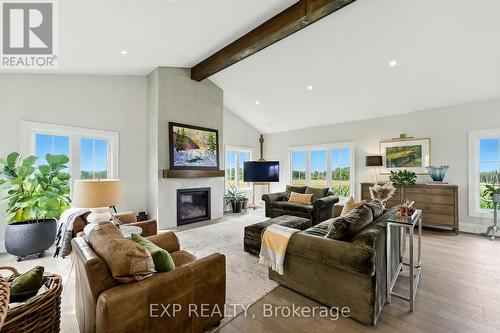 14701 Wilson Avenue, Scugog, ON - Indoor Photo Showing Living Room With Fireplace