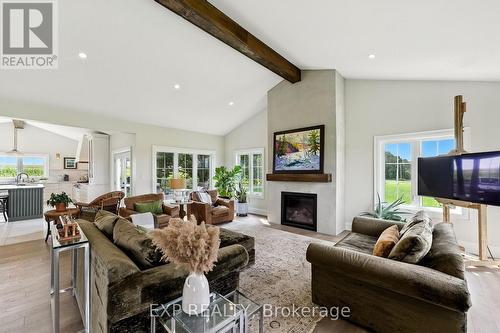 14701 Wilson Avenue, Scugog, ON - Indoor Photo Showing Living Room With Fireplace
