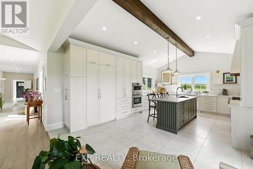 14701 Wilson Avenue, Scugog, ON - Indoor Photo Showing Kitchen With Upgraded Kitchen