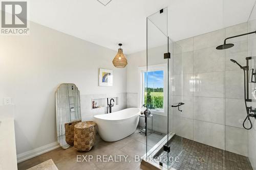14701 Wilson Avenue, Scugog, ON - Indoor Photo Showing Bathroom