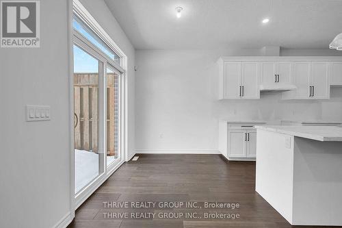 35 - 1080 Upperpoint Avenue, London South (South B), ON - Indoor