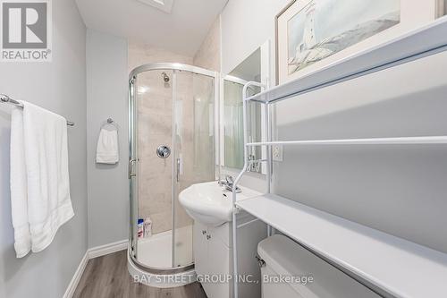 2524 Paula Court, Mississauga, ON - Indoor Photo Showing Bathroom
