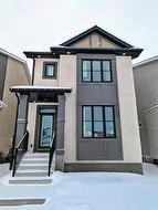 66 Bear Creek Bay  Winnipeg, MB R3Y 2H9