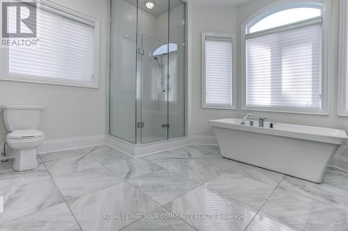 13 Bannockburn Drive, Vaughan, ON - Indoor Photo Showing Bathroom