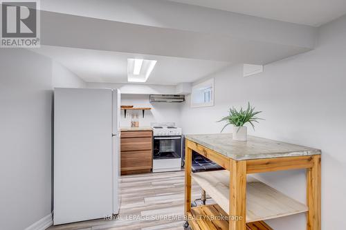 598 Ridelle Avenue, Toronto, ON - Indoor