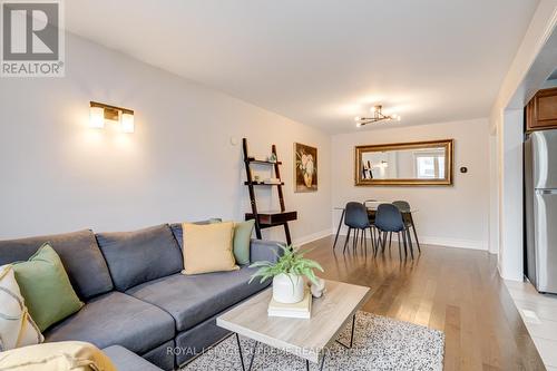 598 Ridelle Avenue, Toronto, ON - Indoor Photo Showing Living Room