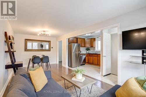 598 Ridelle Avenue, Toronto, ON - Indoor