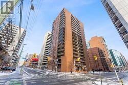 906 - 475 LAURIER AVENUE W  Ottawa, ON K1R 7X1