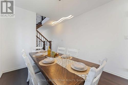 359 Melodie Street, Ottawa, ON - Indoor Photo Showing Dining Room