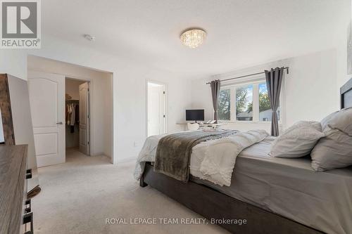 359 Melodie Street, Ottawa, ON - Indoor Photo Showing Bedroom