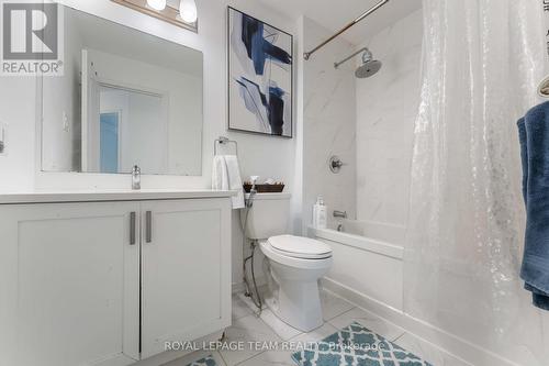 359 Melodie Street, Ottawa, ON - Indoor Photo Showing Bathroom