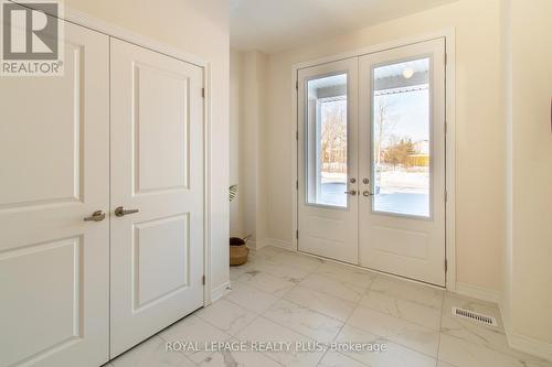 147 Dovedale Drive, Georgina, ON - Indoor Photo Showing Other Room