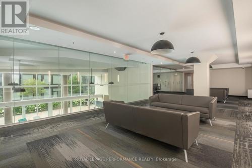 1805 - 179 Metcalfe Street, Ottawa, ON - Indoor