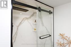 Full slab shower - 