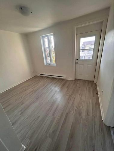 Living room - 2542  - 2544 Av. St-Alexis, Shawinigan, QC - Indoor Photo Showing Other Room