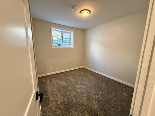5072 Berland Bend, Windermere, BC - Indoor Photo Showing Other Room