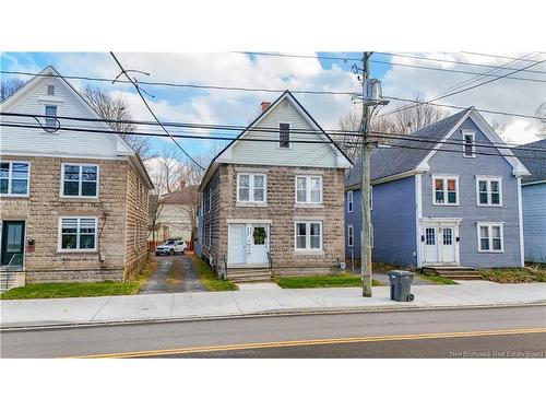 312-314 Regent St, Fredericton, NB 