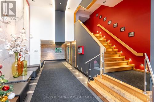 417 - 205 Manning Avenue, Toronto, ON - Indoor Photo Showing Other Room