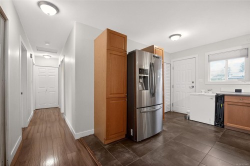 2674 Camcrest Dr, Nanaimo, BC 