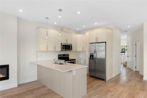 110-3559 Vision Way, Langford, BC 