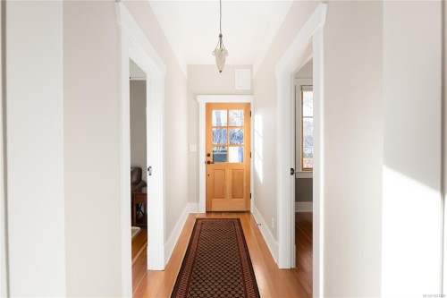 2194 Central Ave, Oak Bay, BC 