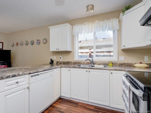 49-7570 Tetayut Rd, Central Saanich, BC 