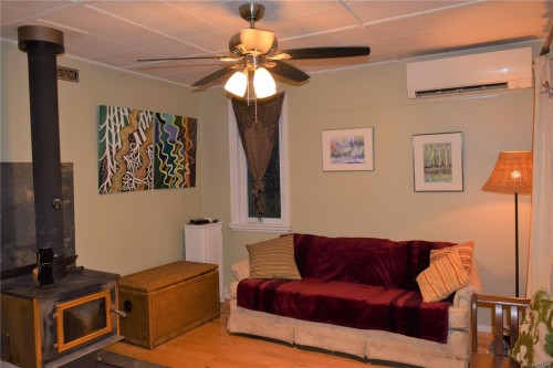 4222 Armadale Rd, Pender Island, BC 