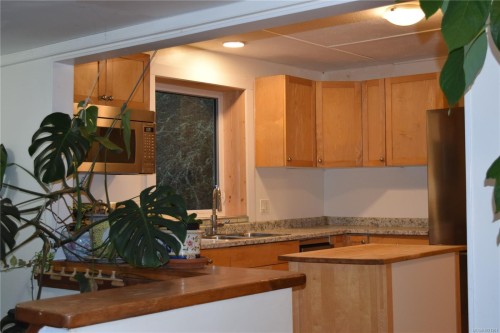 4222 Armadale Rd, Pender Island, BC 