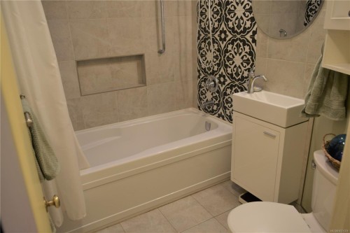 4222 Armadale Rd, Pender Island, BC 