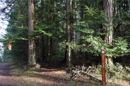 4222 Armadale Rd, Pender Island, BC 