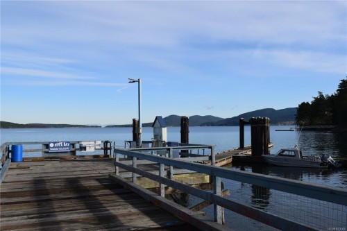 4222 Armadale Rd, Pender Island, BC 