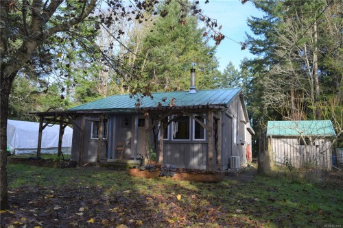 4222 Armadale Rd, Pender Island, BC 