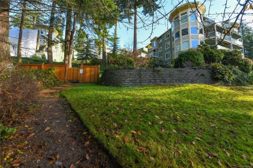 412-2275 Comox Ave, Comox, BC - Outdoor