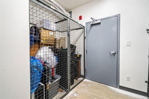 404-767 Tyee Rd, Victoria, BC - 