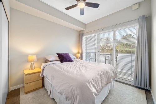 404-767 Tyee Rd, Victoria, BC - Indoor Photo Showing Bedroom