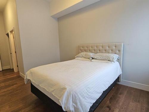 309 300 Vista Lane, Thunder Bay, ON - Indoor Photo Showing Bedroom