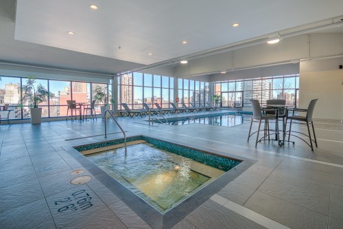 Pool - 3104-400 Rue Sherbrooke O., Montréal (Ville-Marie), QC - Indoor Photo Showing Other Room With In Ground Pool