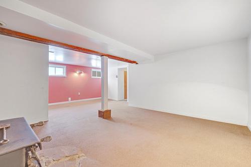 Family room - 728 Rue Beaugrand, Laval (Saint-Vincent-De-Paul), QC - Indoor