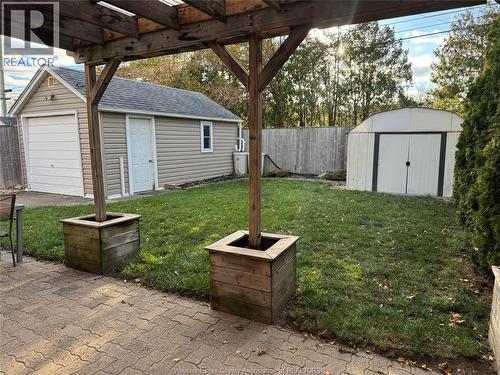 1807 Hickory, Windsor, ON - Outdoor With Exterior